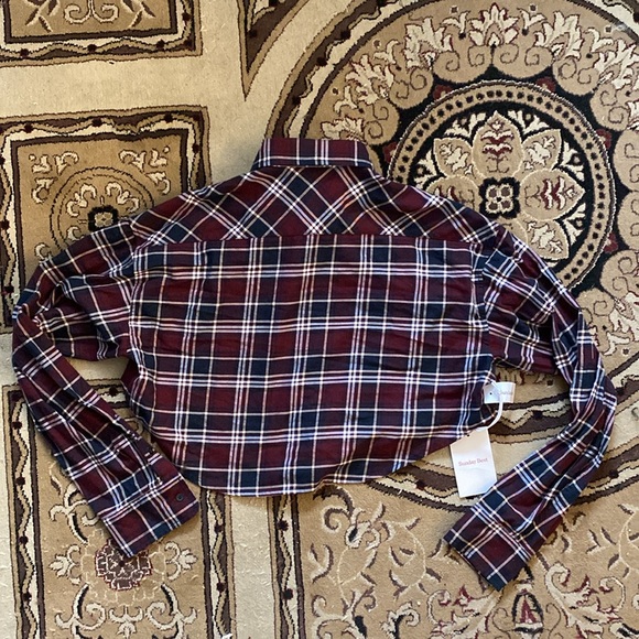 NWT Aritzia Sunday Best Poppy Shirt in “Ada Spcd Brgndy/Blk” - size XS - Picture 5 of 6